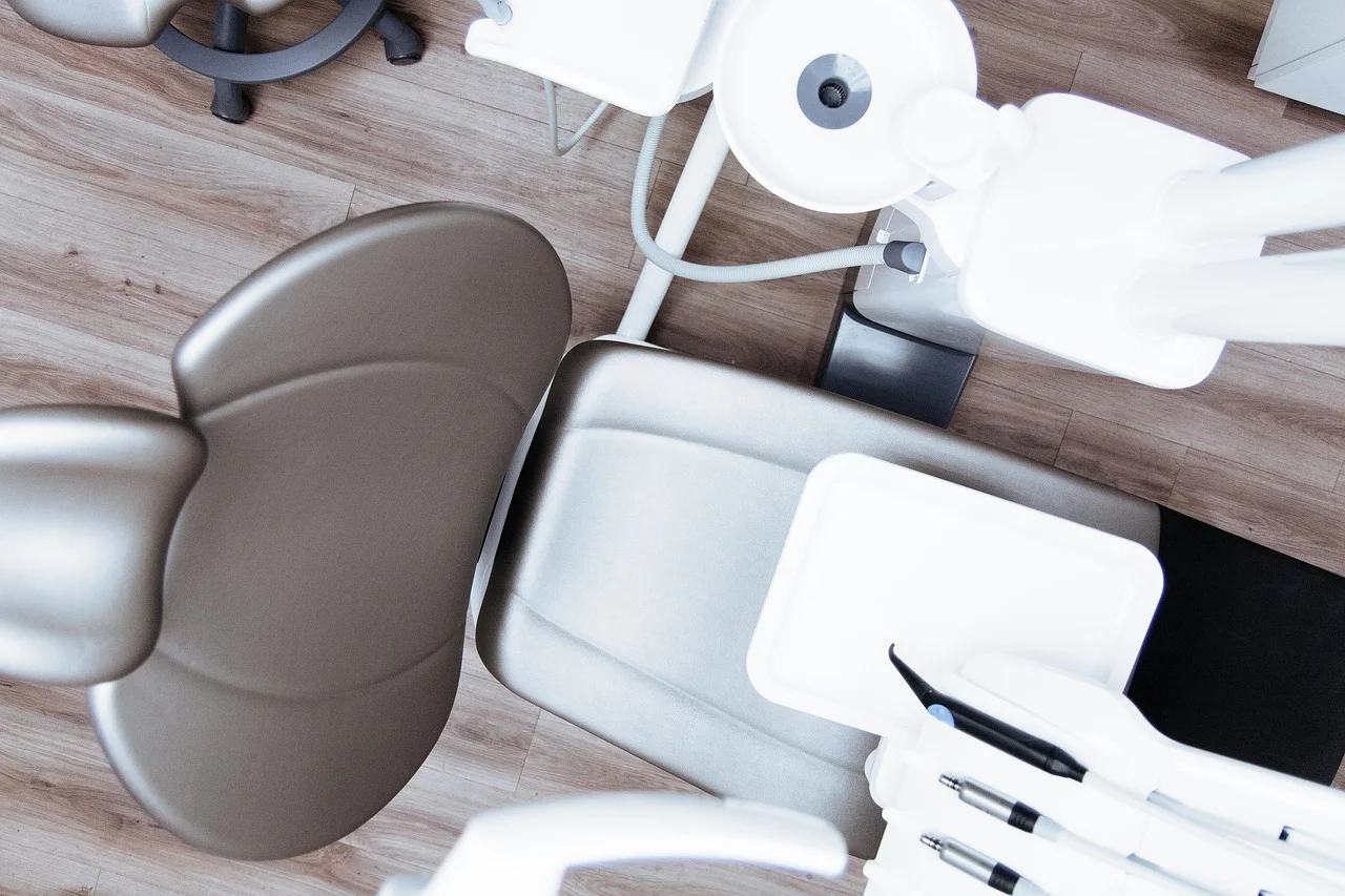 Czyszczenie zębów w Zielonej Górze — prywatny dentysta DiamanteDental